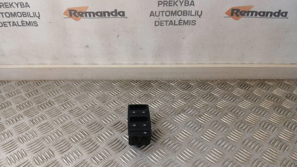 Elektrisko logu slēdzis 13301745