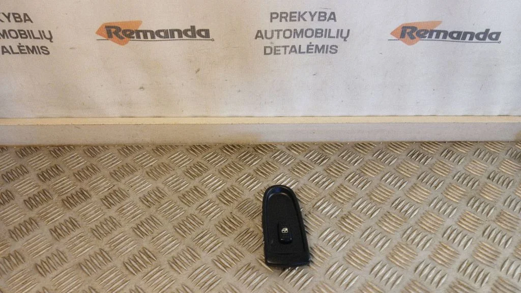 Elektrisko logu slēdzis 5801304492