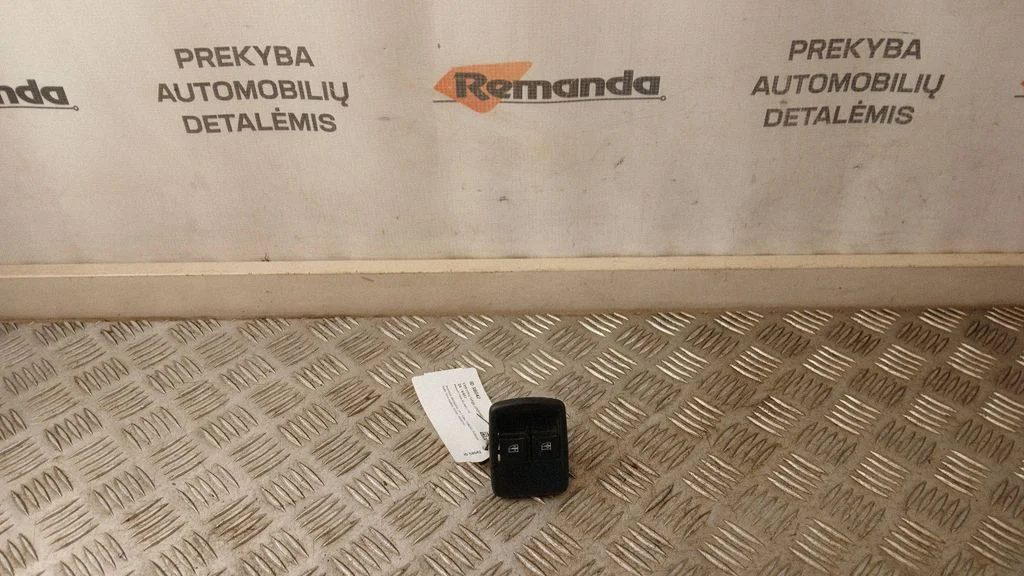 Elektrinių langų jungtukas