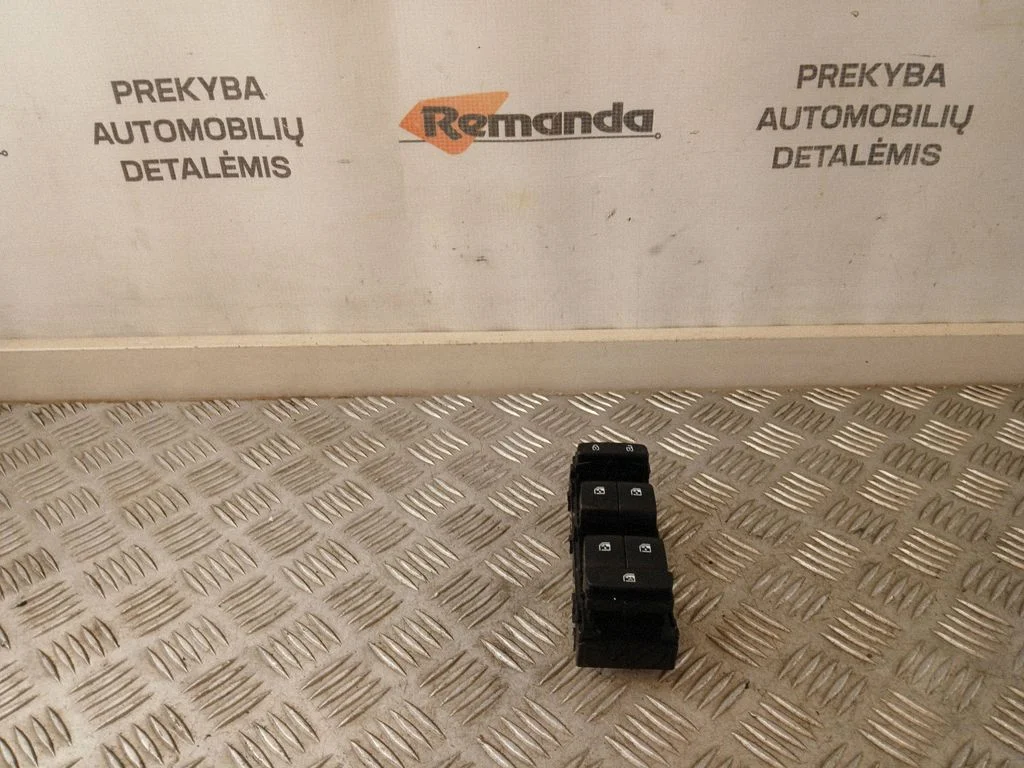 Elektrinių langų jungtukas