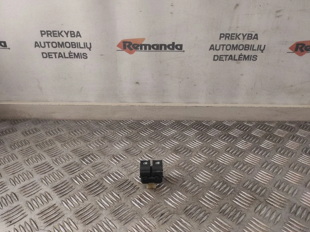 Elektrinių langų jungtukas