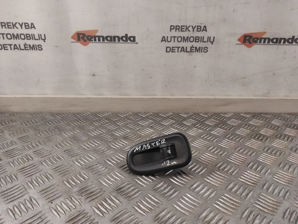 Elektrinių langų jungtukas