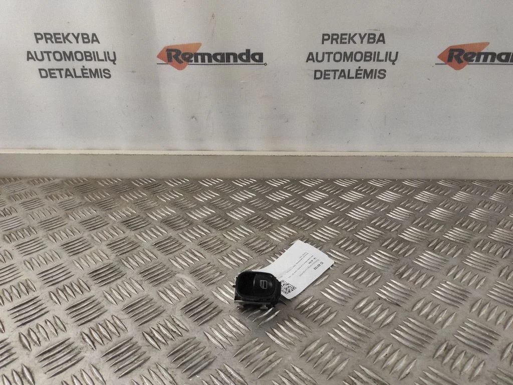 Electric window control switch – Mercedes-Benz CLK-Class A208 C208 (1997-2002)