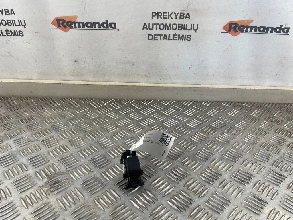 Electric window control switch 192829