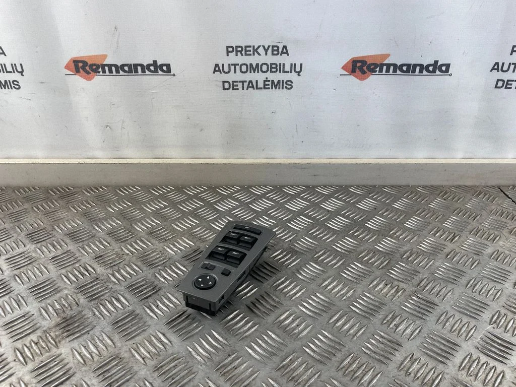 Elektrisko logu slēdzis 6943055