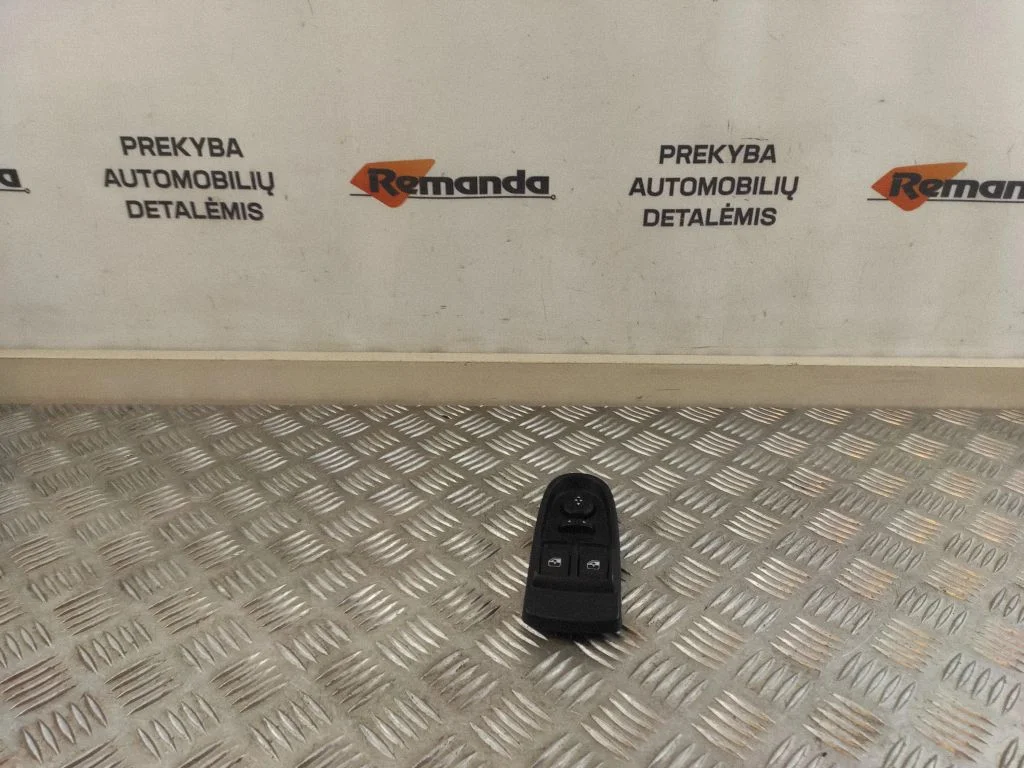 Elektrinių langų jungtukas