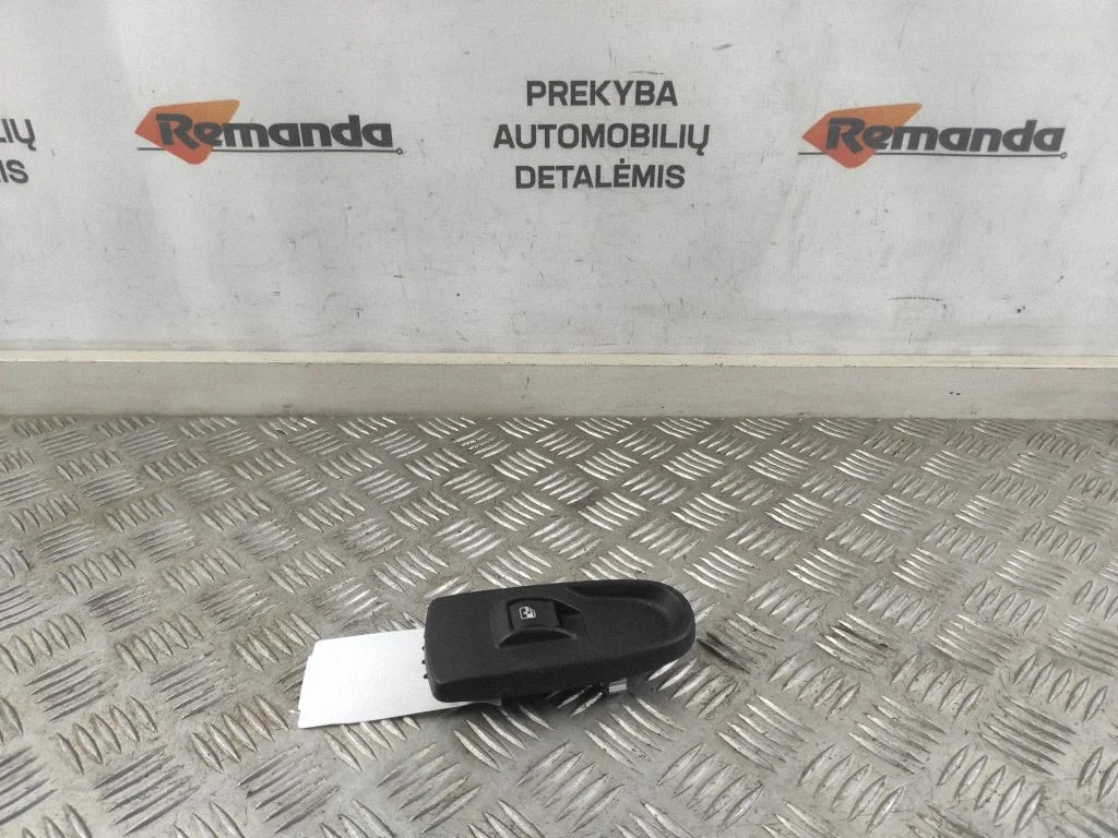 Elektrinių langų jungtukas