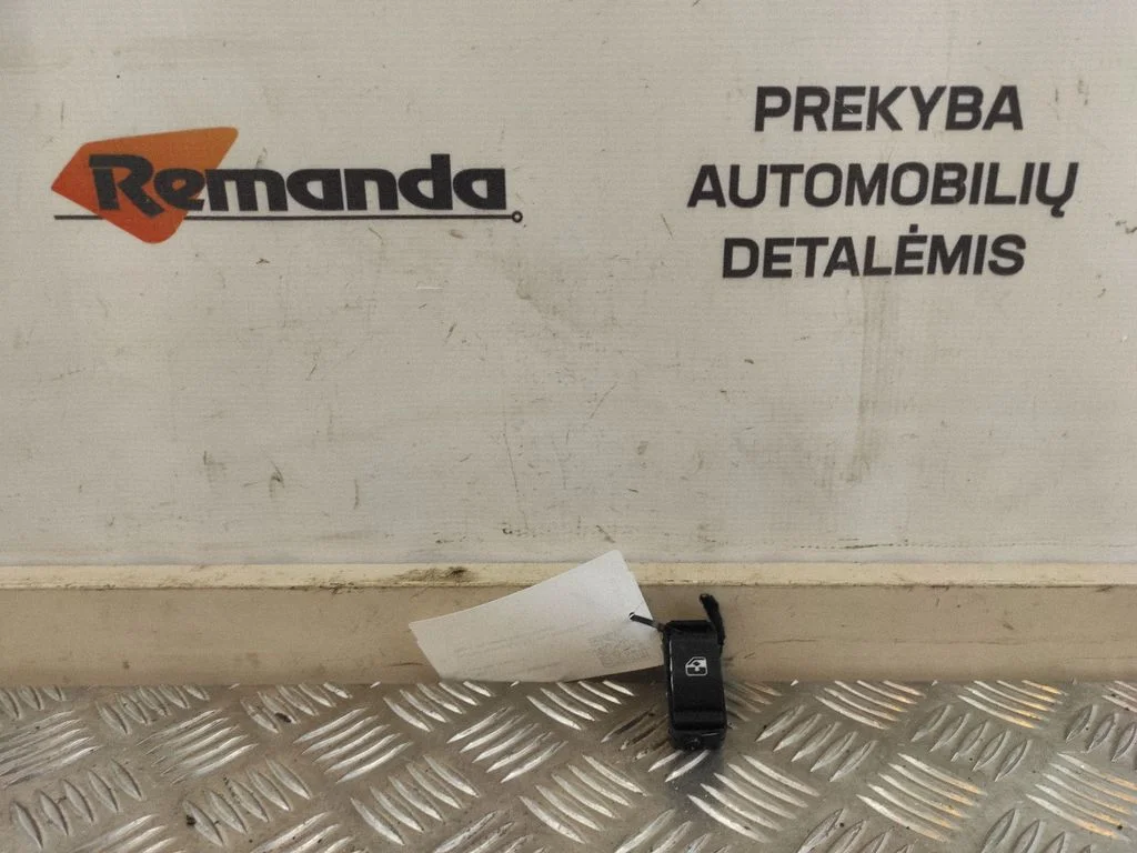 Elektrisko logu slēdzis