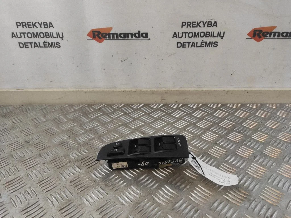 Elektrisko logu slēdzis 8480205210B0