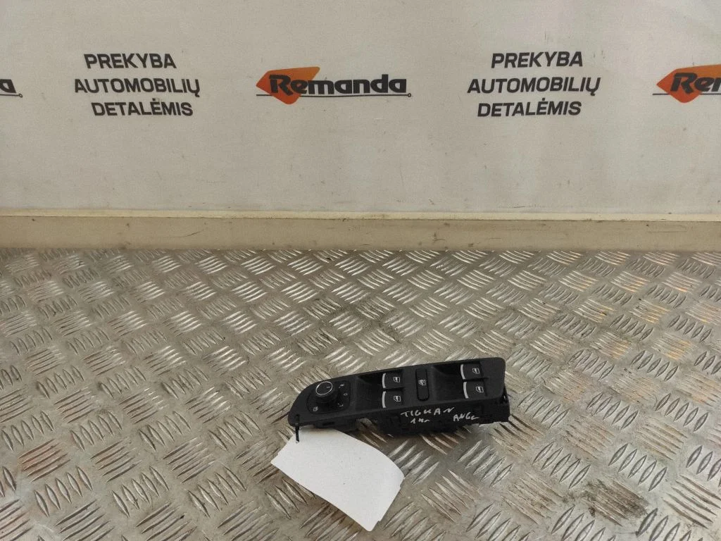 Elektrisko logu slēdzis 5K4959857A