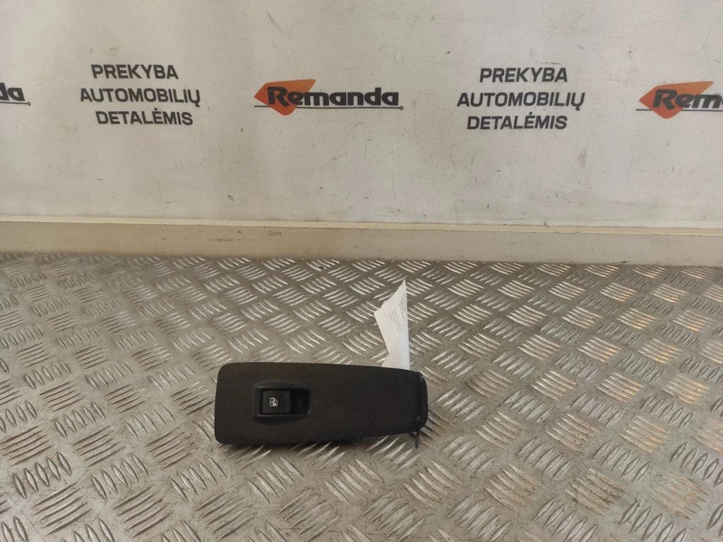 Elektrinių langų jungtukas