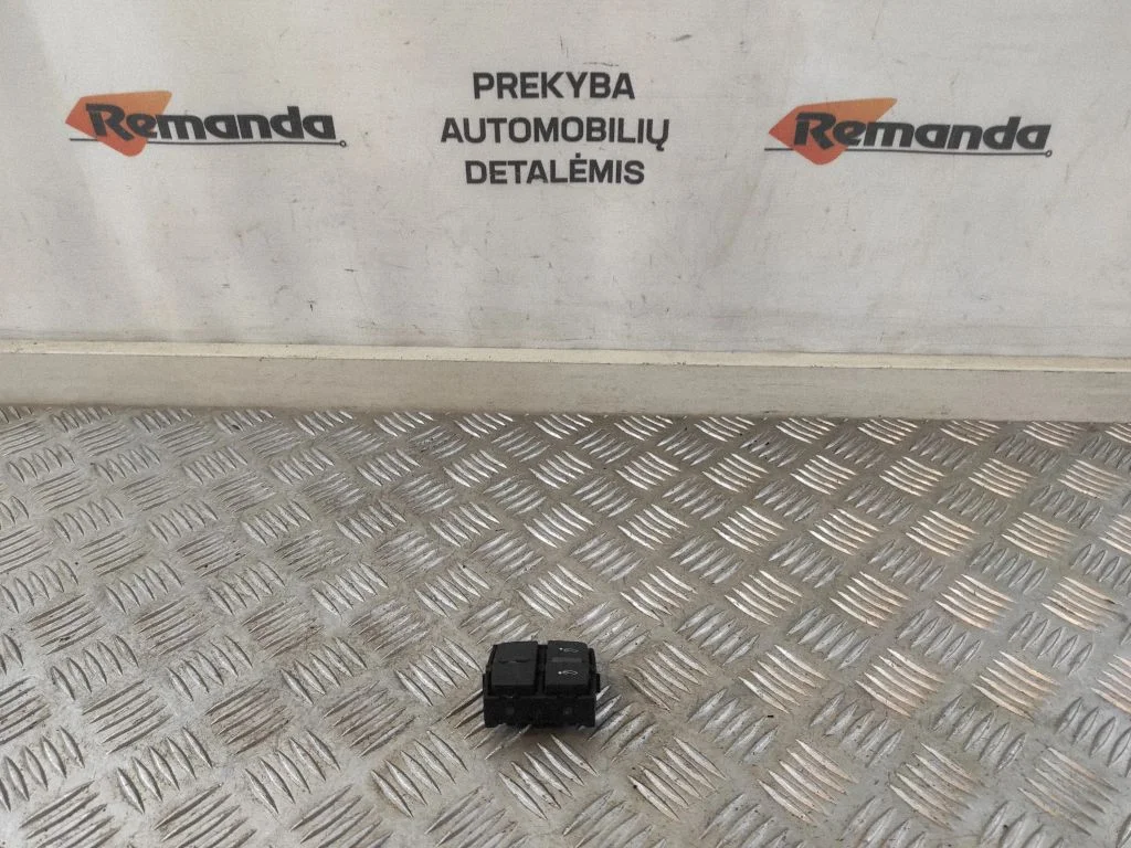 Kiti jungtukai/ rankenėlės/ perjungėjai