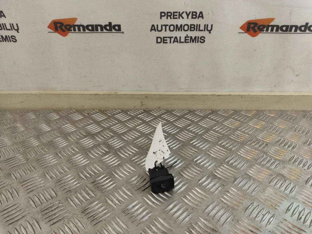 Citi slēdži/rokturi/pārslēdži 03035104