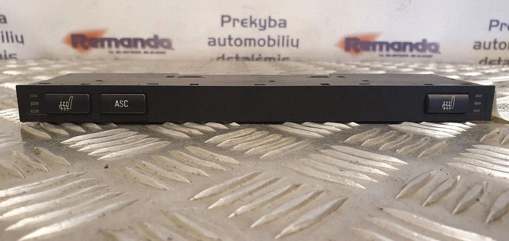 Sēdekļu apsildes slēdzis – BMW 5. sērija E39 (1996-2003)