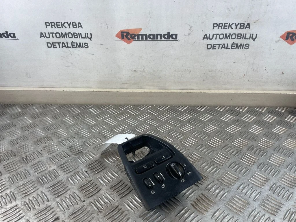 Gaismu slēdzis 30739304