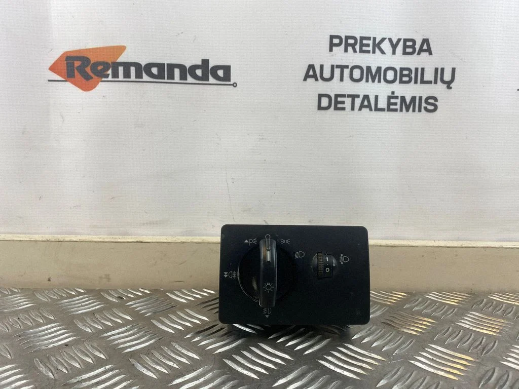 Gaismu slēdzis