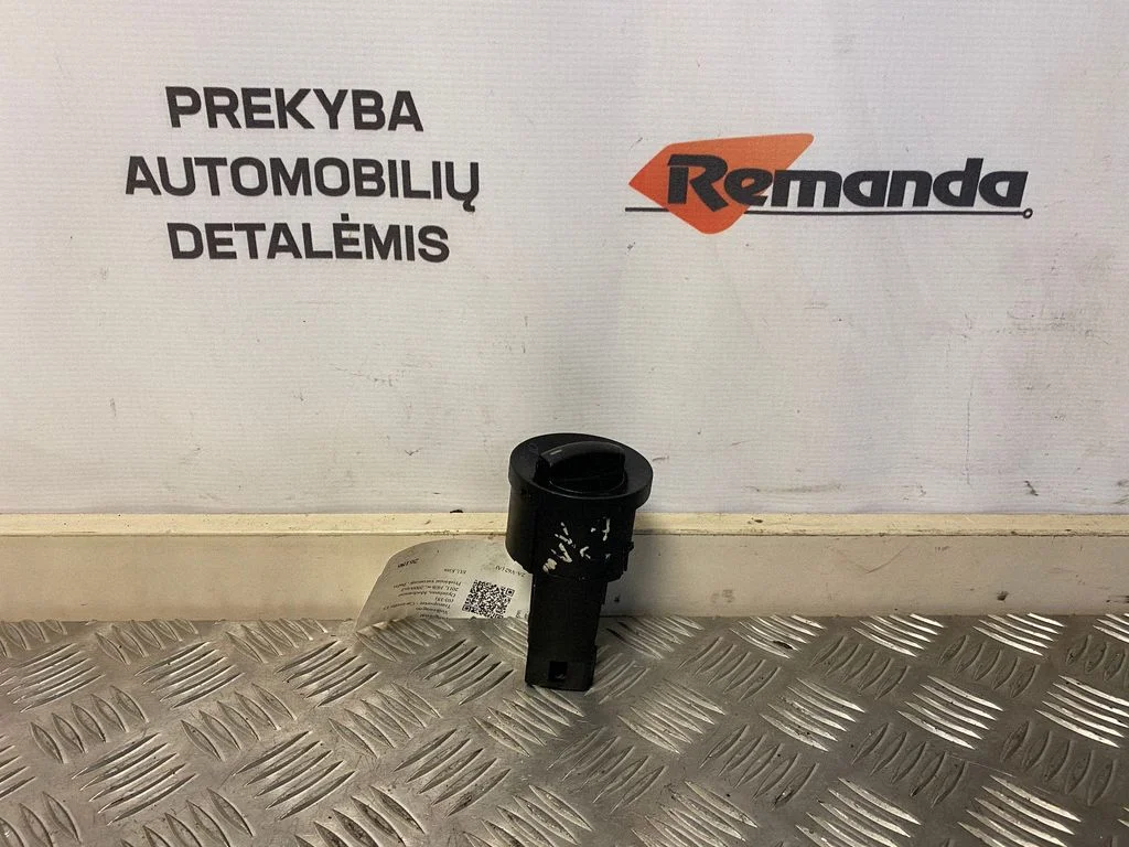 Gaismu slēdzis 6Q0941531M