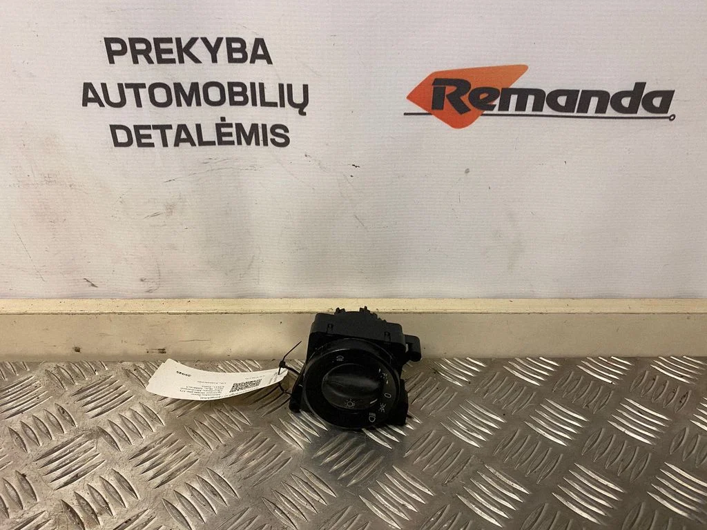 Gaismu slēdzis A9069052801