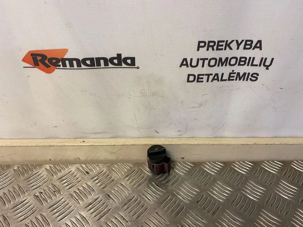 Gaismu slēdzis 549466200
