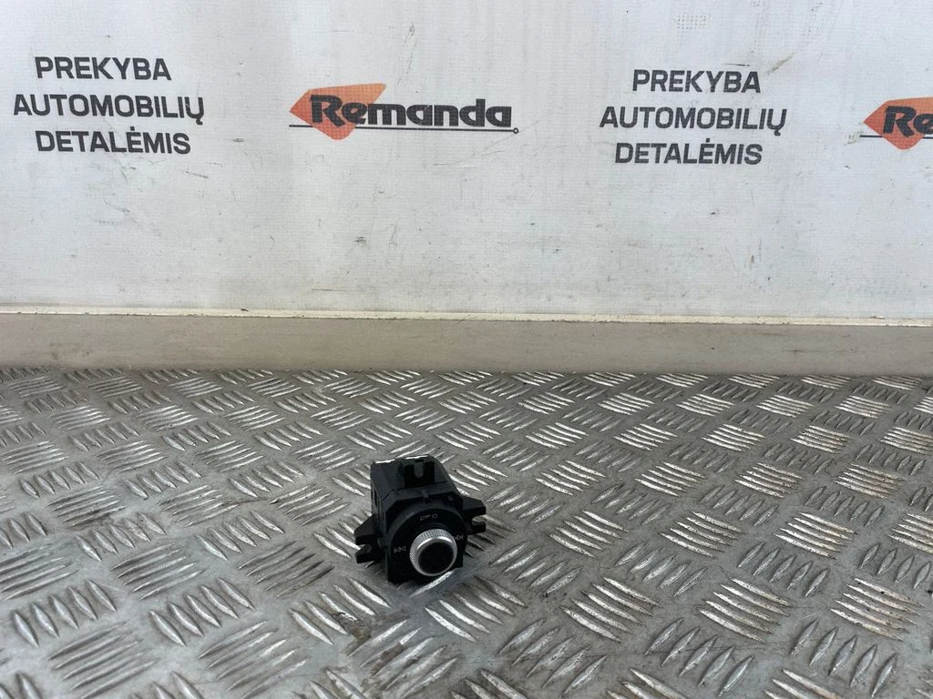 Spoguļu slēdzis 4M0959565D