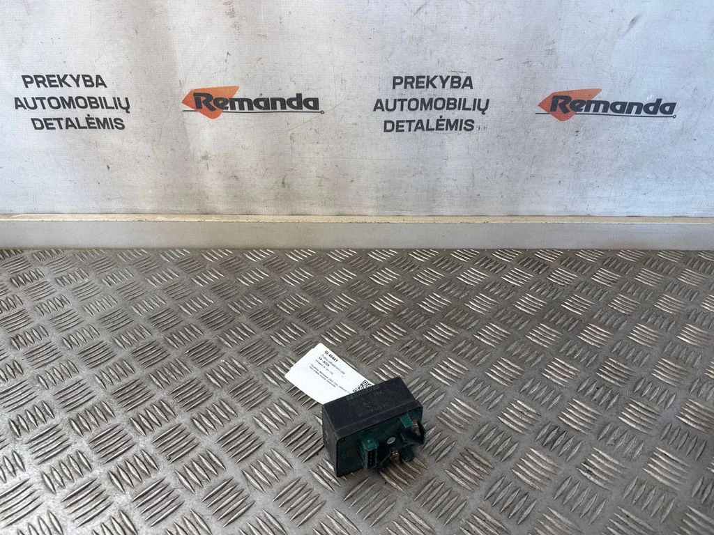 Kvēlsveču priekšuzsildes relejs 9639912580