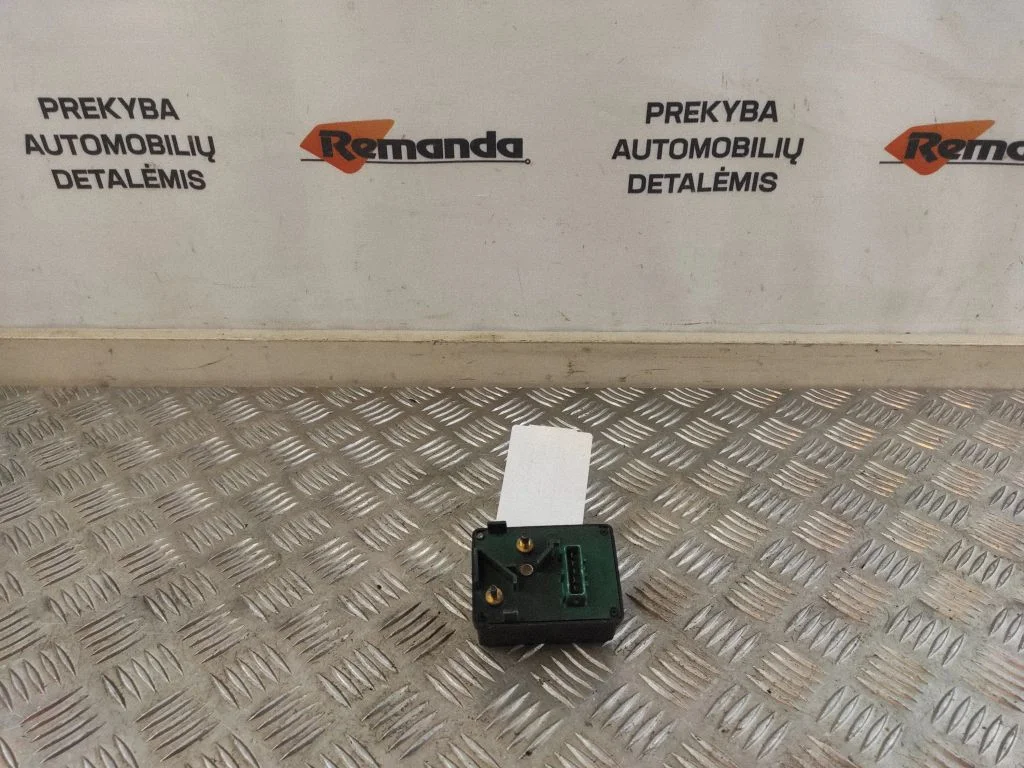 Eelsüüteküünalde relee 9639912580 – Citroen Jumper (2002-2006)