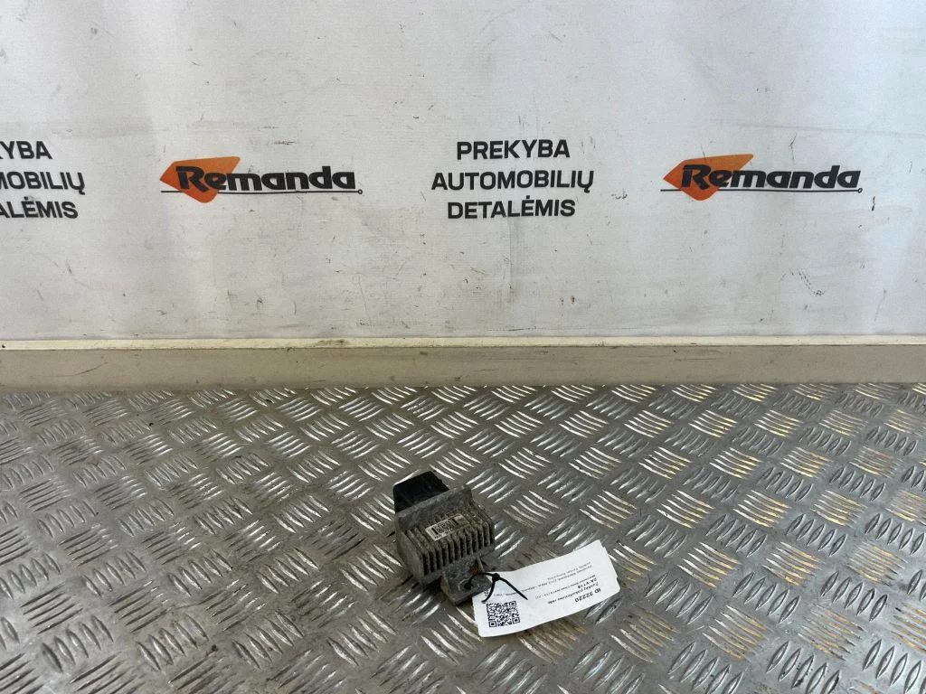 Glow plug pre-heat relay 110678071R