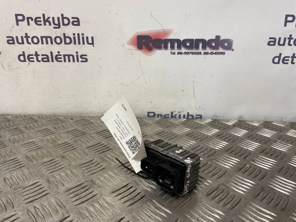 Kvēlsveču priekšuzsildes relejs 55563423