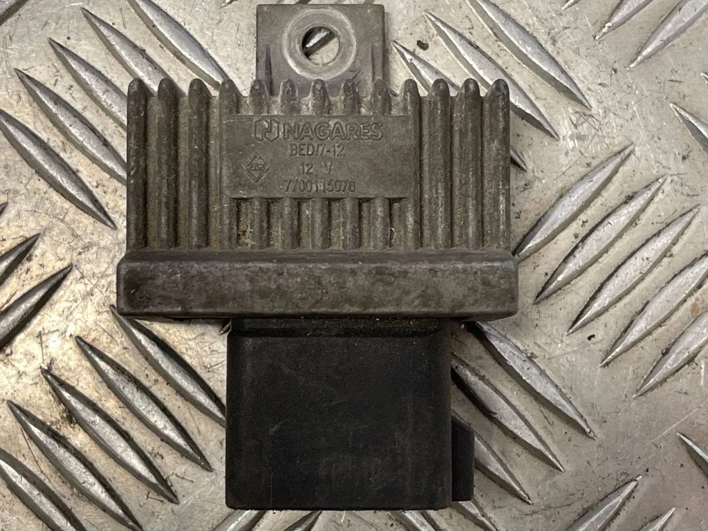 Glow plug pre-heat relay 7700115078