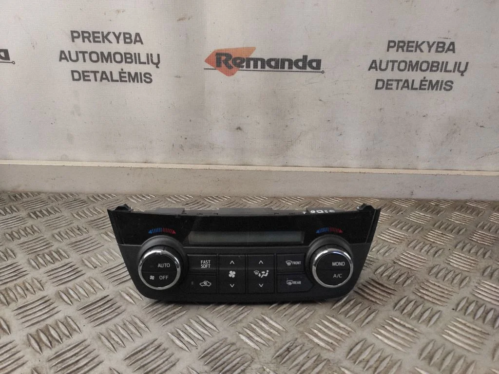 Kliimaseadme/kütte juhtplokk (salongis) – Toyota RAV 4 (XA30) (2006-2016)