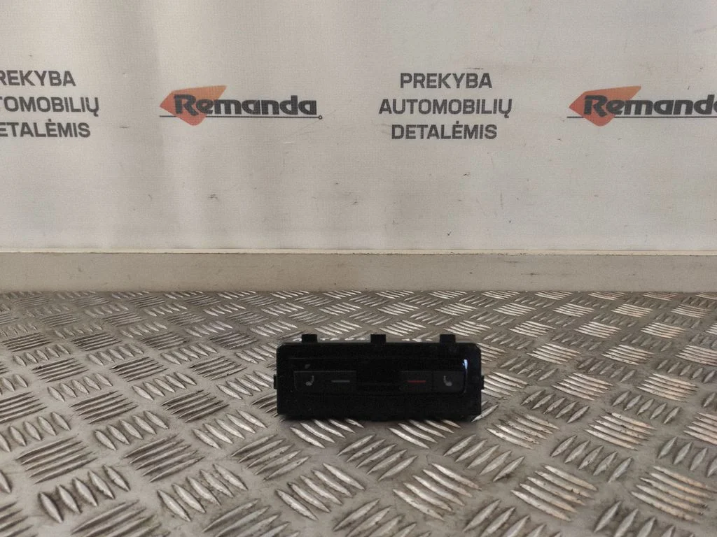 Gaisa kondicioniera/klimata/sildītāja vadības bloks (salonā) 3G0907049E