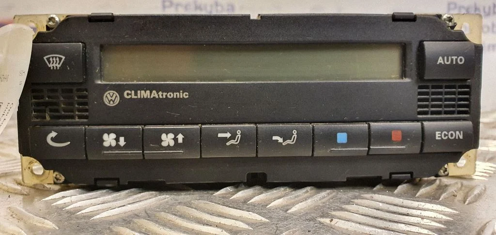 Kliimaseadme/kütte juhtplokk (salongis) – Volkswagen Golf IV (1998-2005)