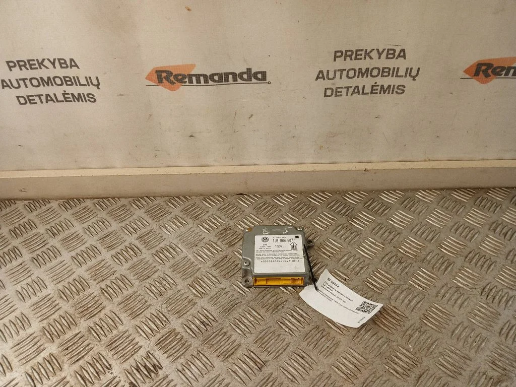 Drošības spilvenu vadības bloks 1J0909607