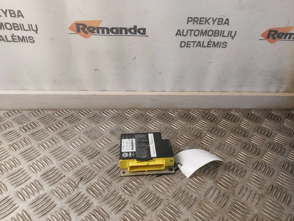 Drošības spilvenu vadības bloks 3C0909605M