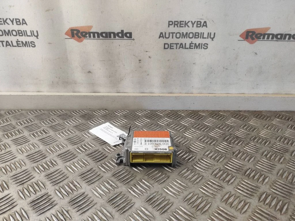Drošības spilvenu vadības bloks 3D0909601E