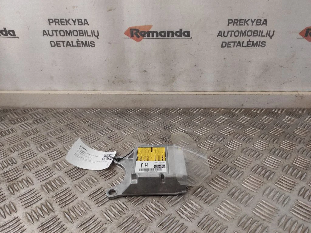 Airbag control unit/module – Toyota RAV 4 (XA40) (2012-2018)