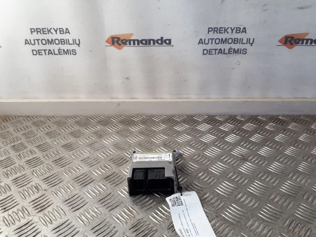 Oro pagalvių valdymo blokas