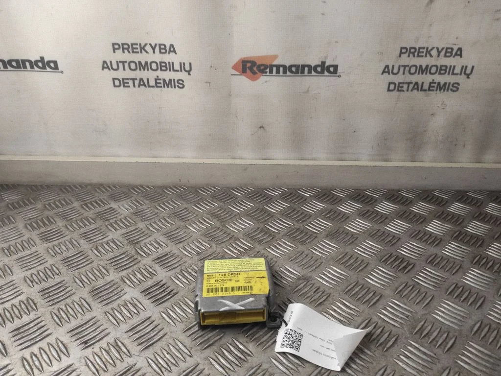 Oro pagalvių valdymo blokas