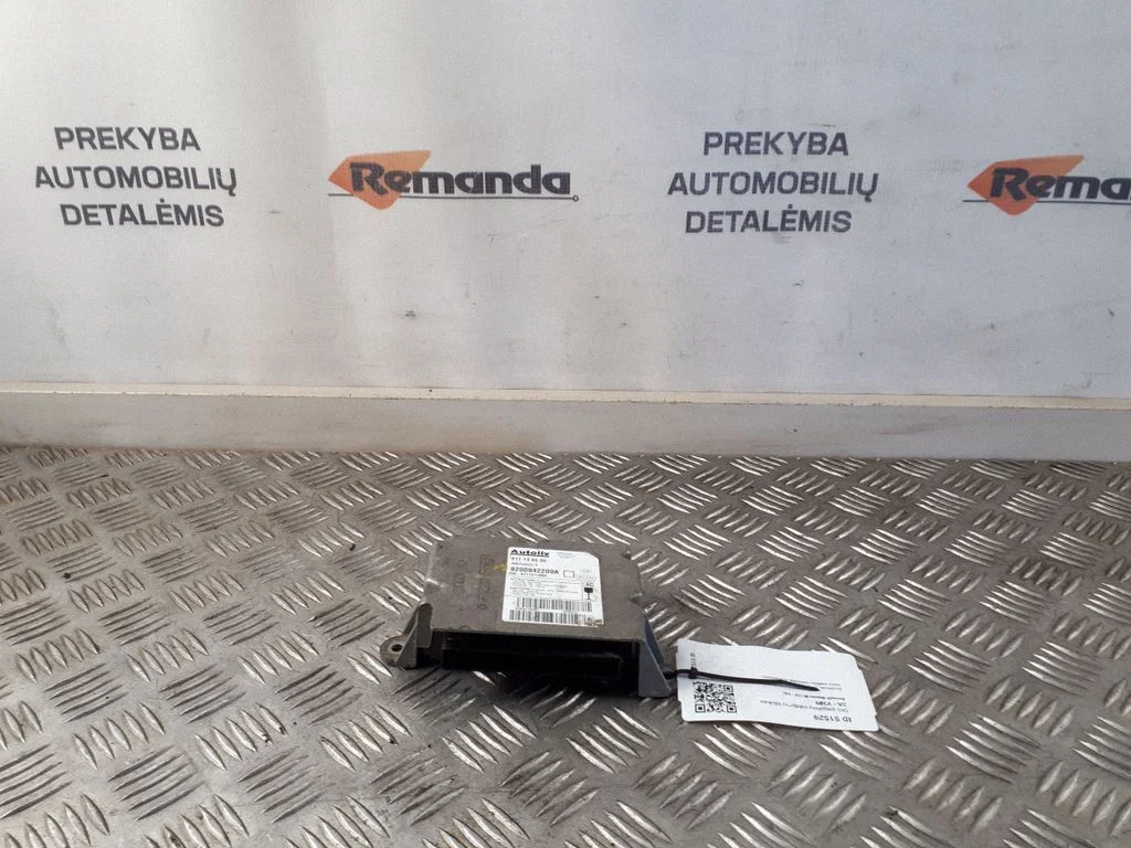 Drošības spilvenu vadības bloks 8200942209A