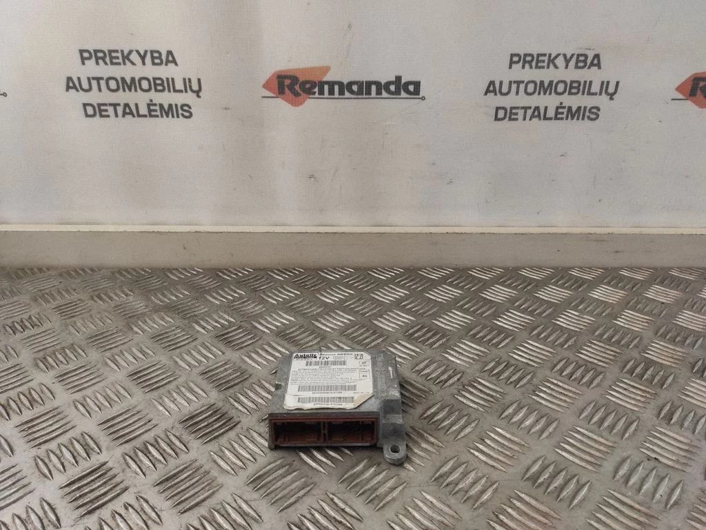 Drošības spilvenu vadības bloks 607630800G