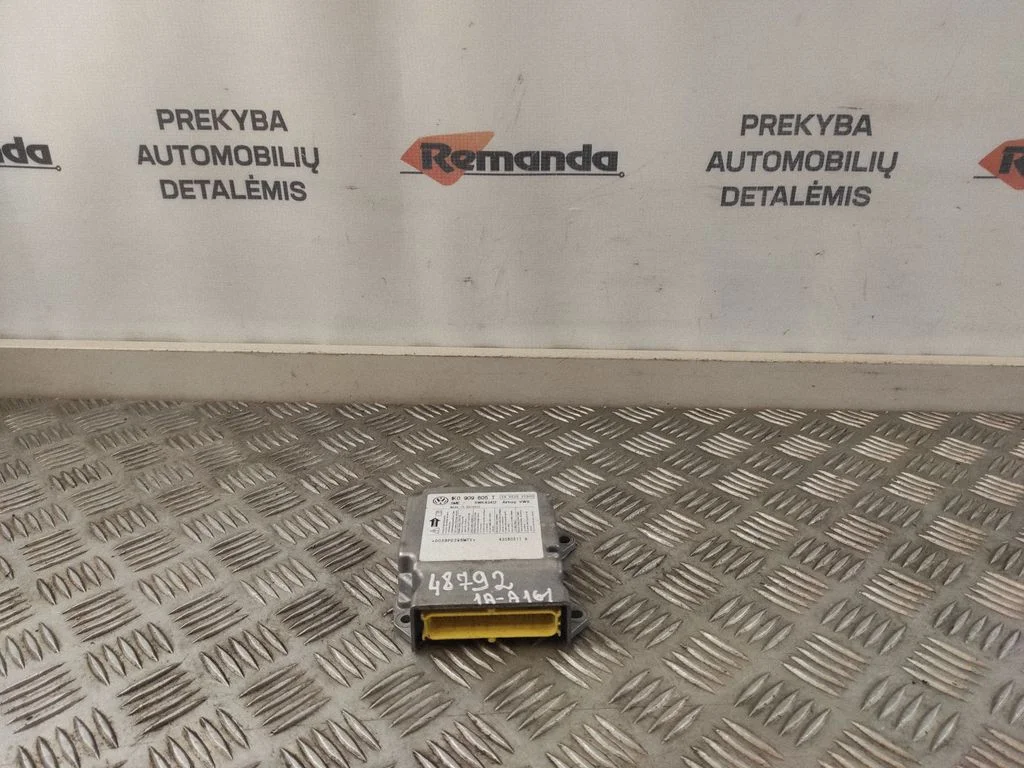 Sterownik poduszek powietrznych 1K0909605T
