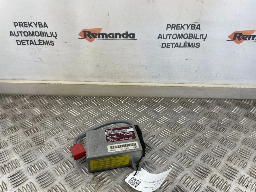 Airbag control unit/module – Audi 100 S4 C4 (1990-1995)
