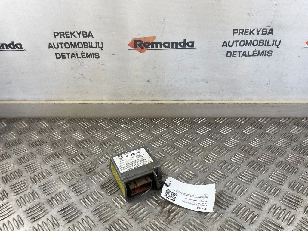 Drošības spilvenu vadības bloks 357959656