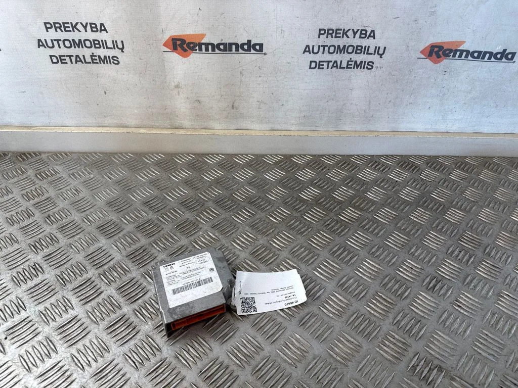 Oro pagalvių valdymo blokas