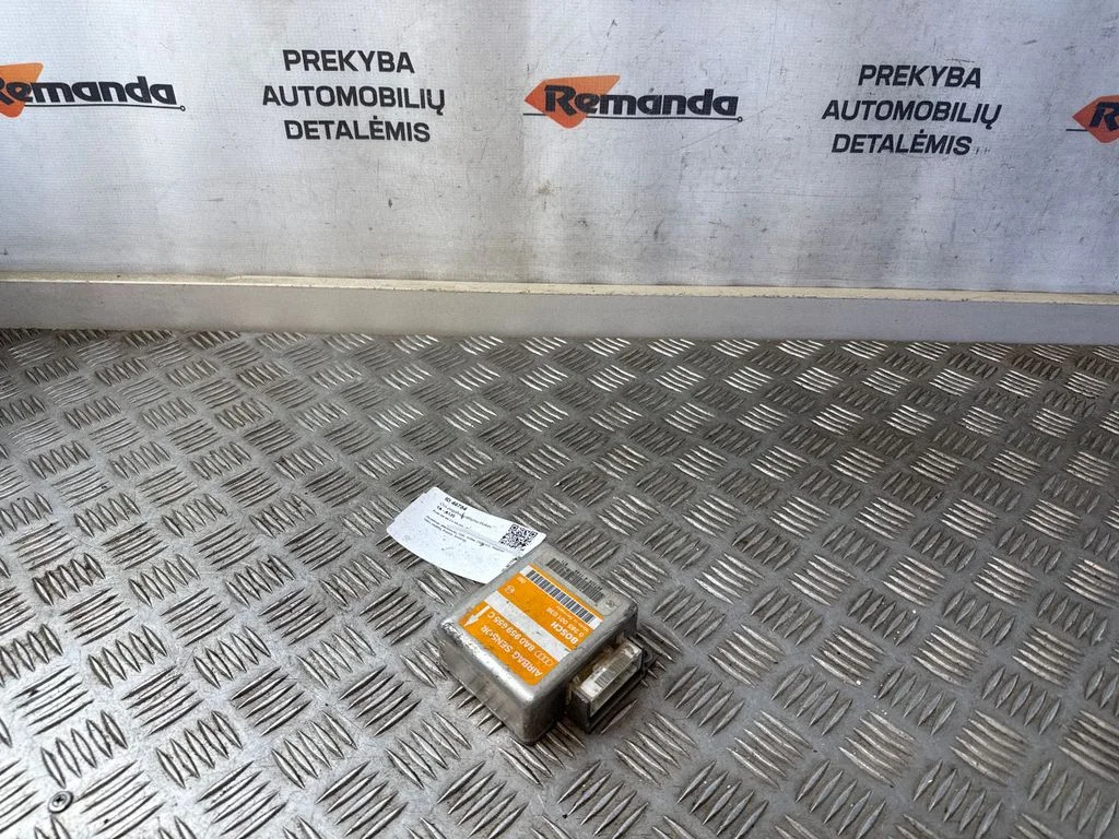 Drošības spilvenu vadības bloks 8A0959655C