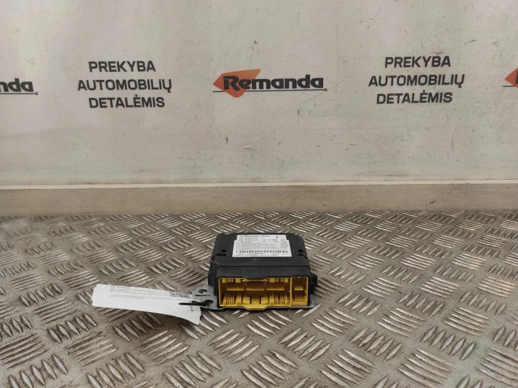 Drošības spilvenu vadības bloks A1669001916