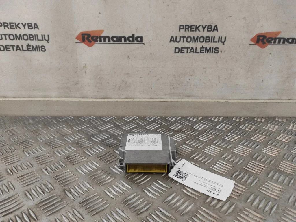 Airbag control unit/module – Skoda Fabia Mk2 (5J) (2007-2014)