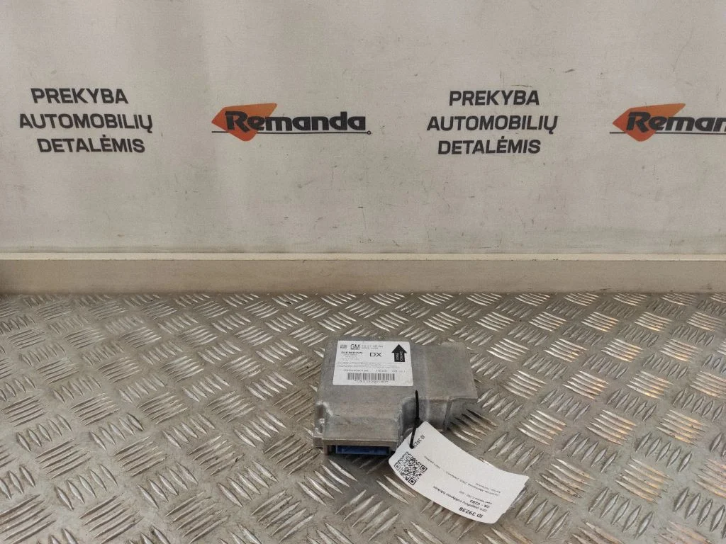 Drošības spilvenu vadības bloks 330518650