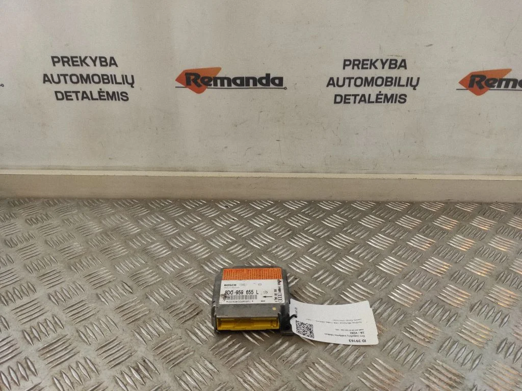 Airbag control unit/module – Audi A4 S4 B5 8D (1994-1999)