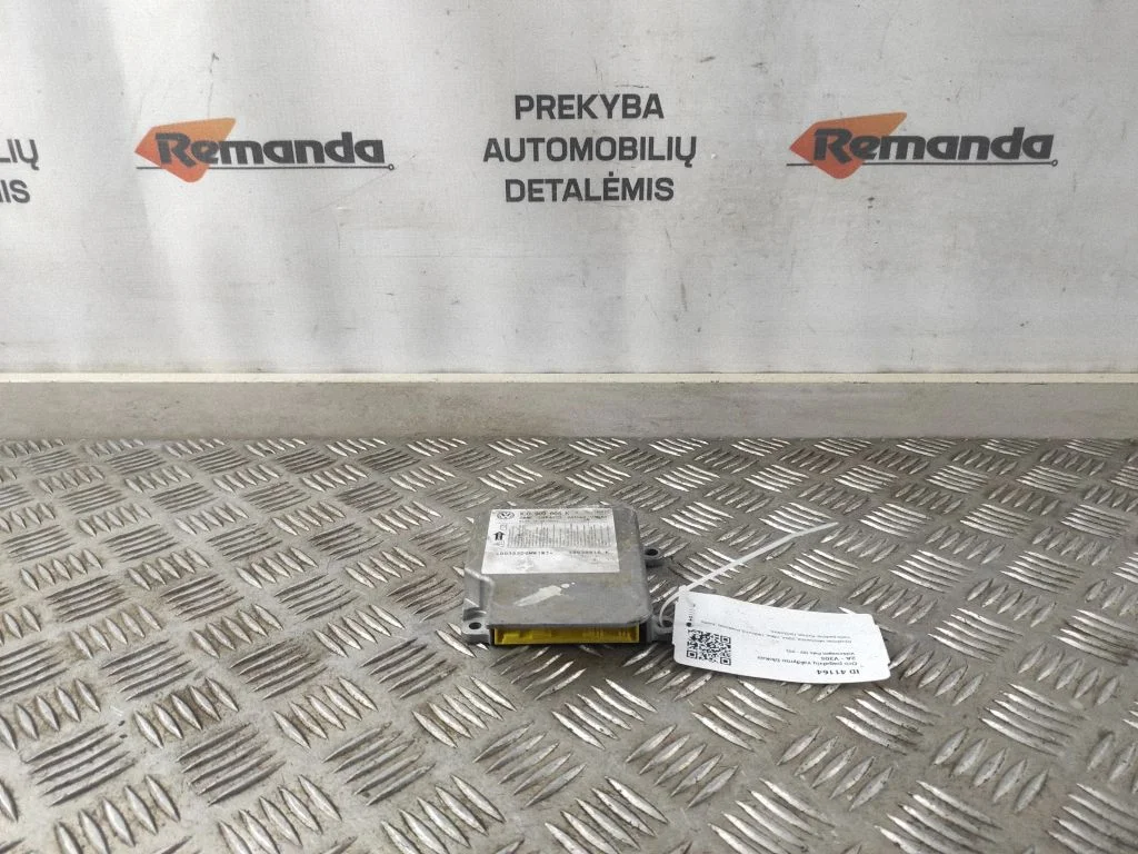 Drošības spilvenu vadības bloks 1C0909605K